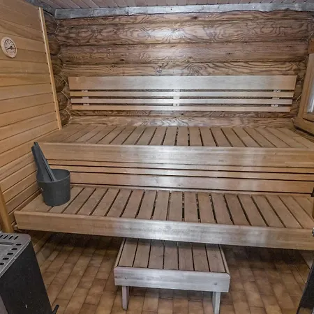 Peltoneuvos By Interhome * Eno